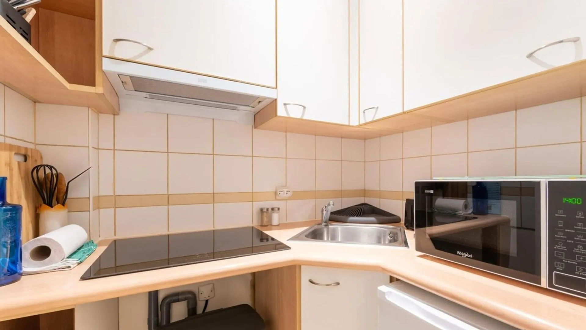 Cosy & Well-connected 1bd Apartmentsaint Lazare *
