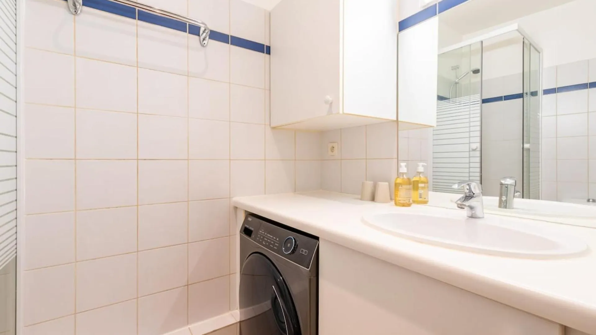 Cosy & Well-connected 1bd Apartmentsaint Lazare Apartment